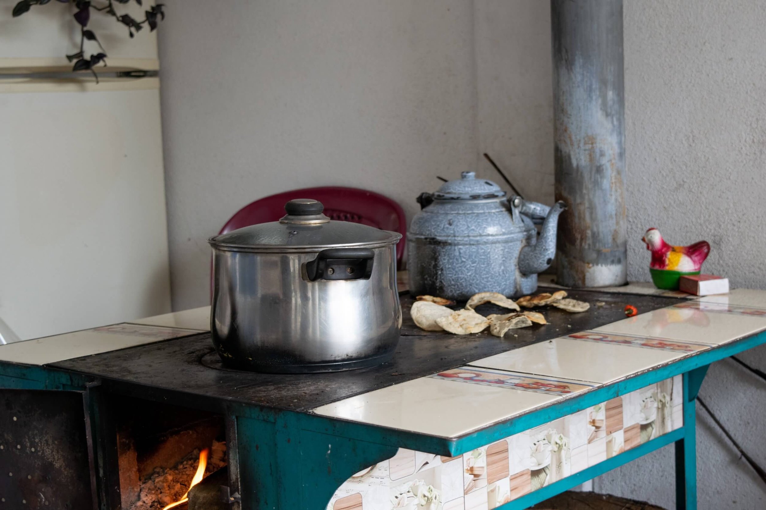  El poyo es un punto de reunión en muchas de las casas de origen Kaqchikel. Foto: Karen Lara 