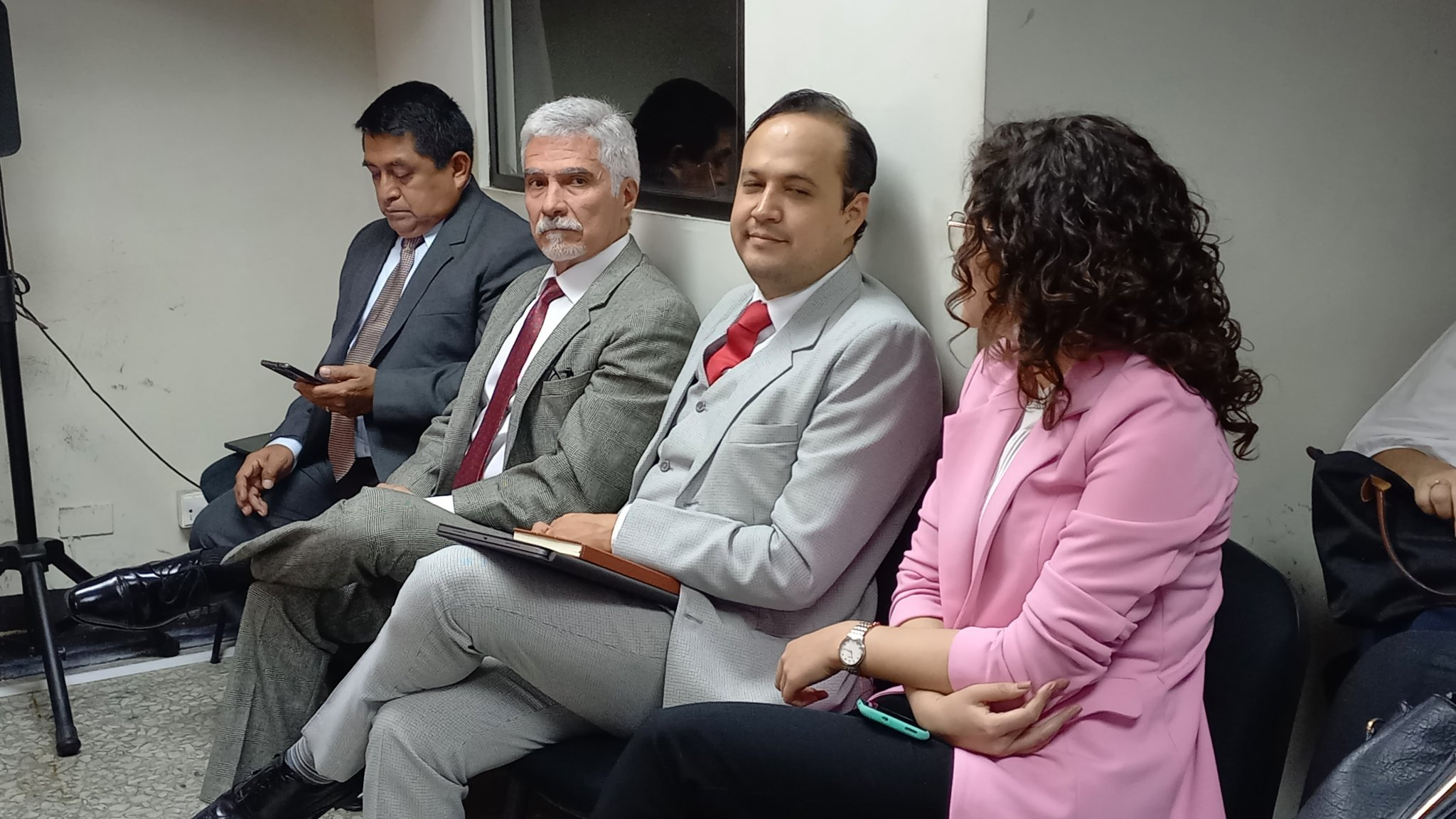  Querellantes al caso. Fotografía: Eslly Melgarejo 