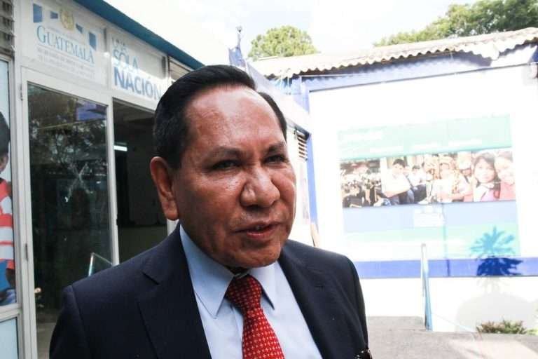  El diputado Ixcamey (UNE). 