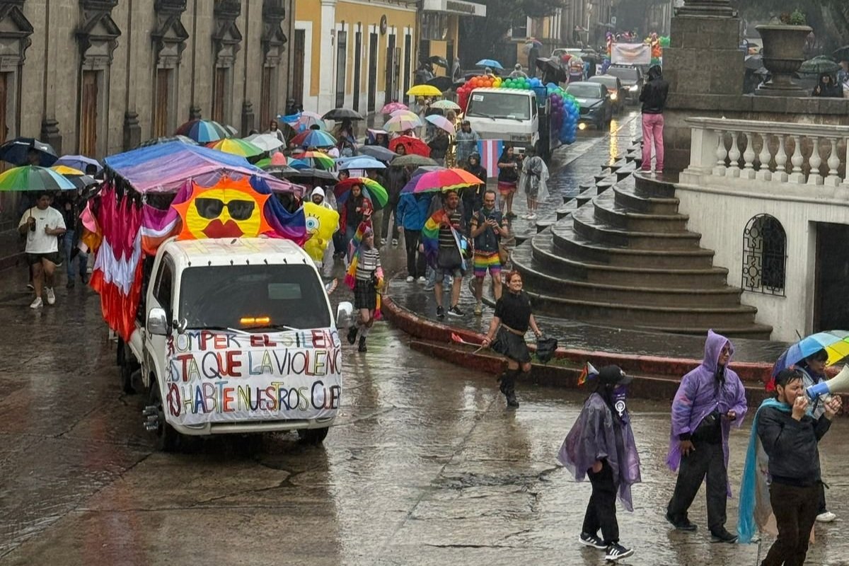 El Desfile del Orgullo LGBTIQ+ toma las calles de Xela para reivindicar ...