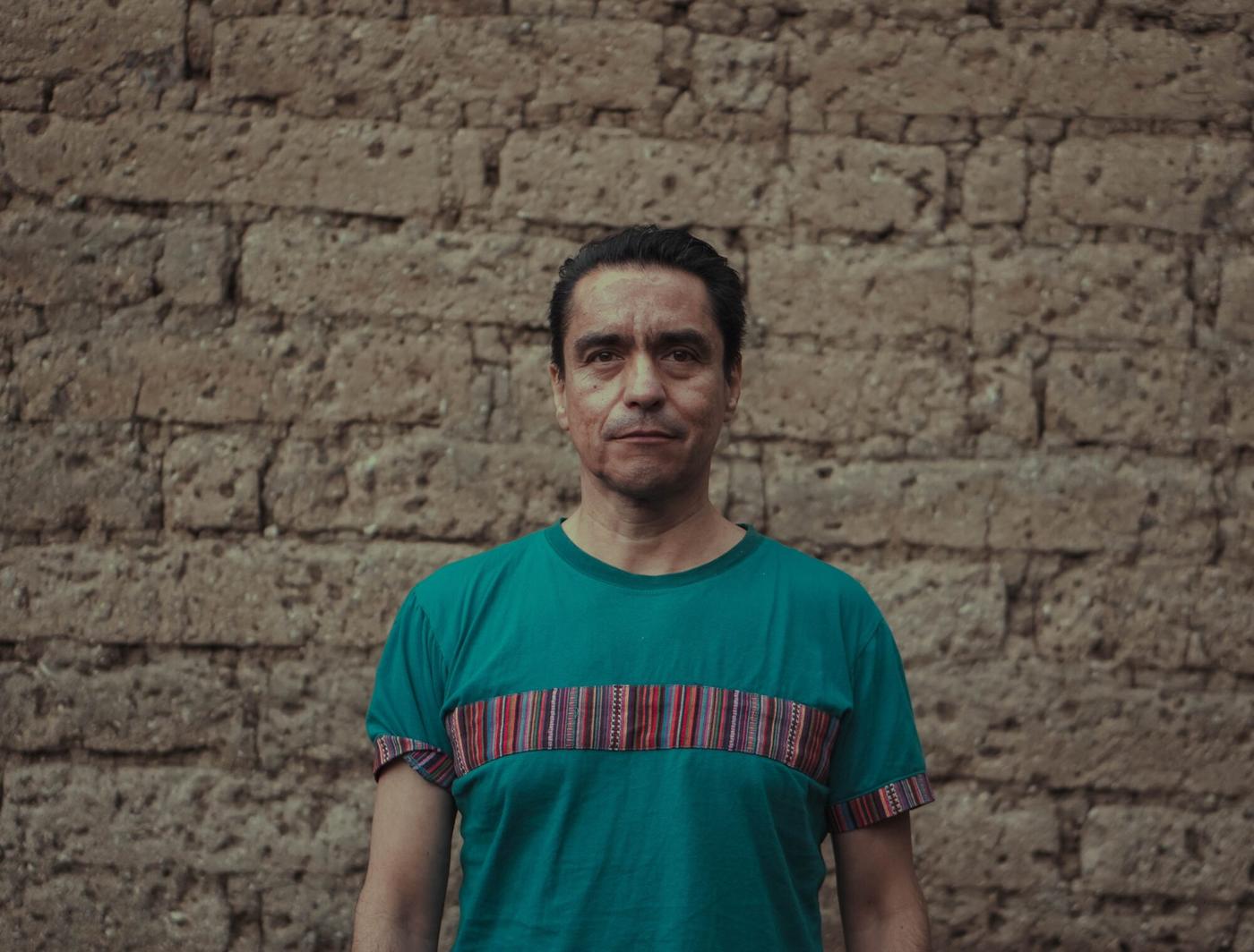  Víctor Manuel Barillas, director teatral mestizo. Foto de Alex PV 