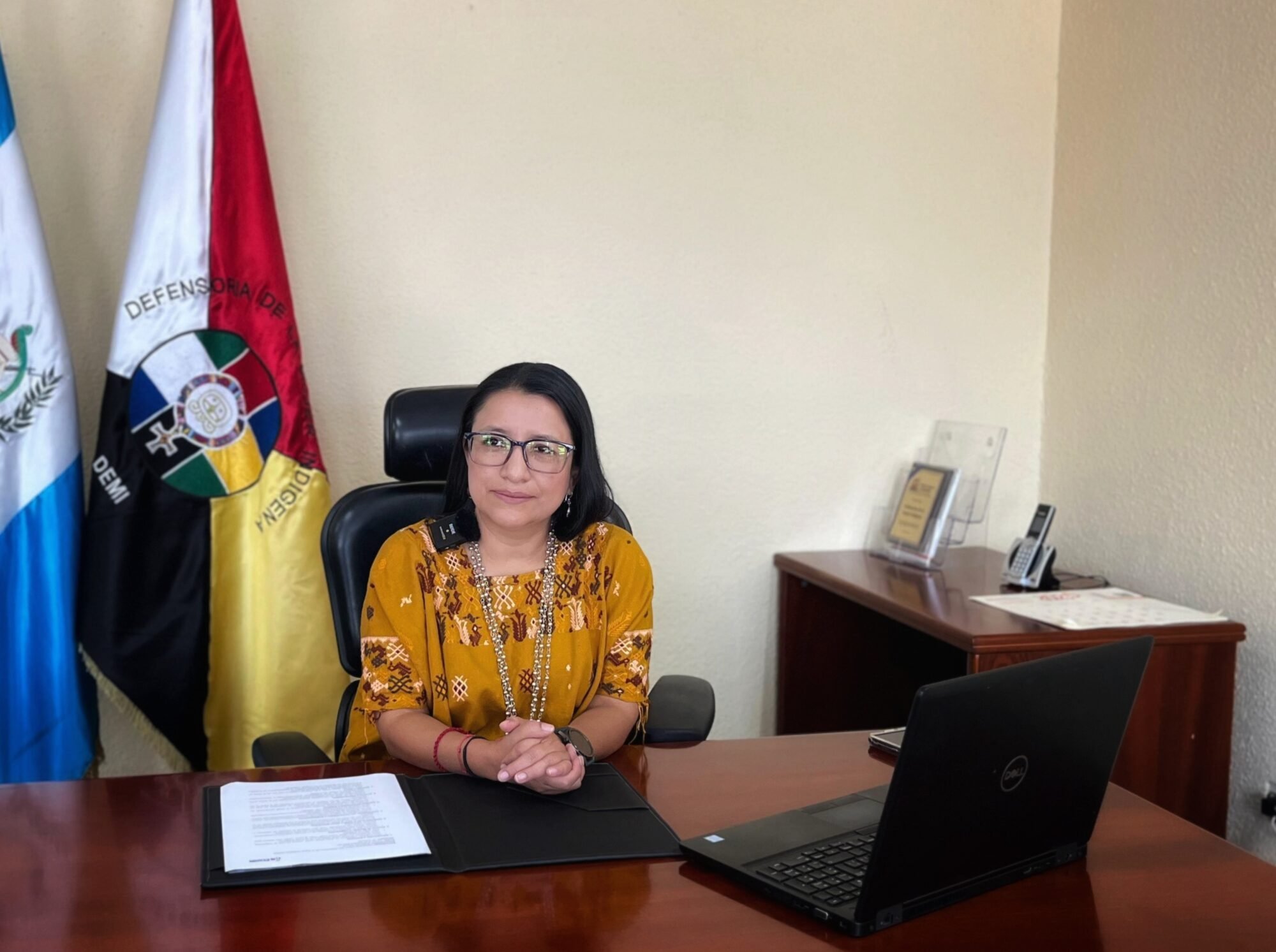  María Xol durante la entrevista con Prensa Comunitaria. Foto de Derik Mazariegos 
