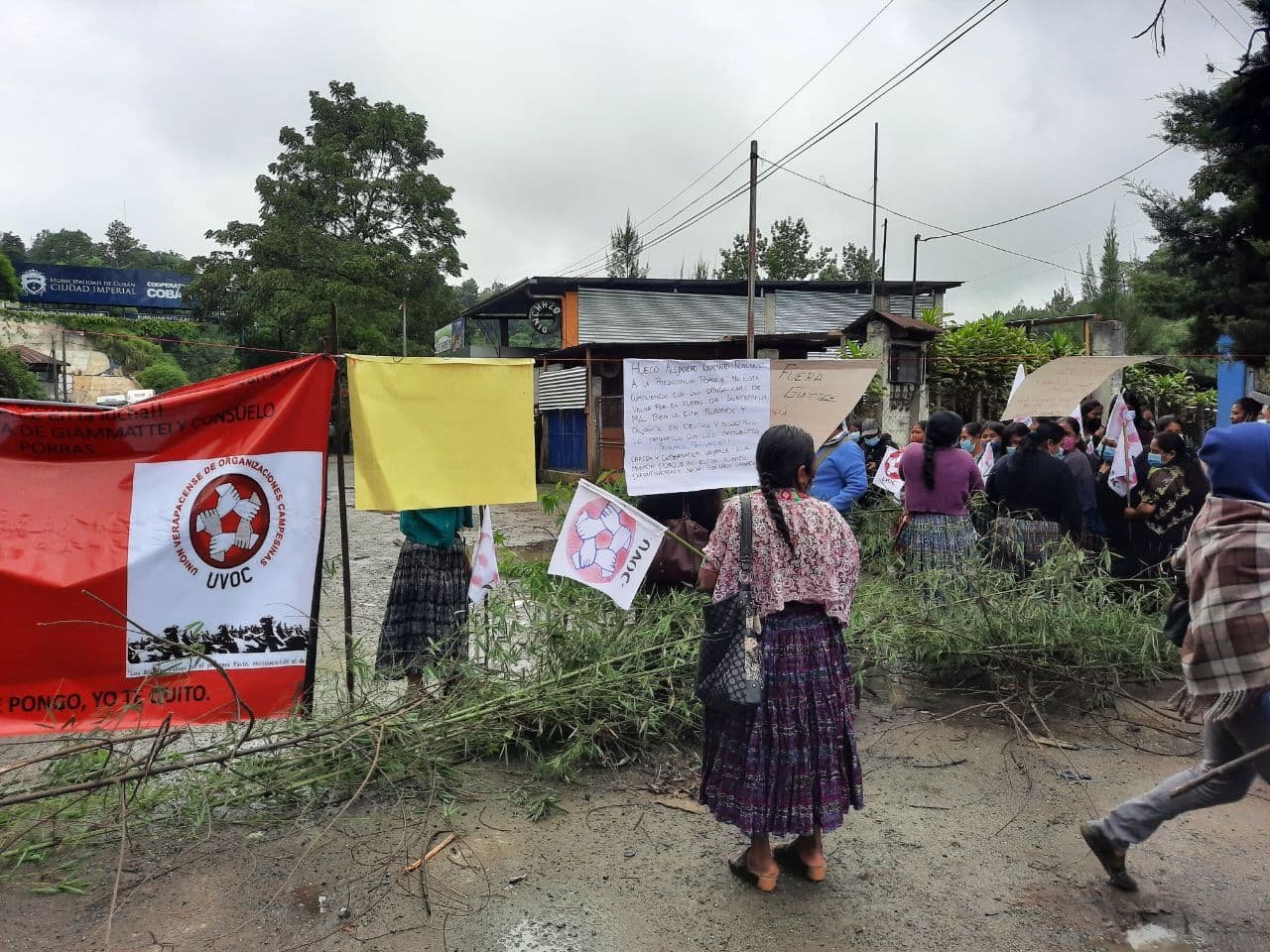  Integrantes de la Unión Verapacense de Organizaciones Campesinas participaron en el Paro Plurinacional. Foto: Elias Oxom. 