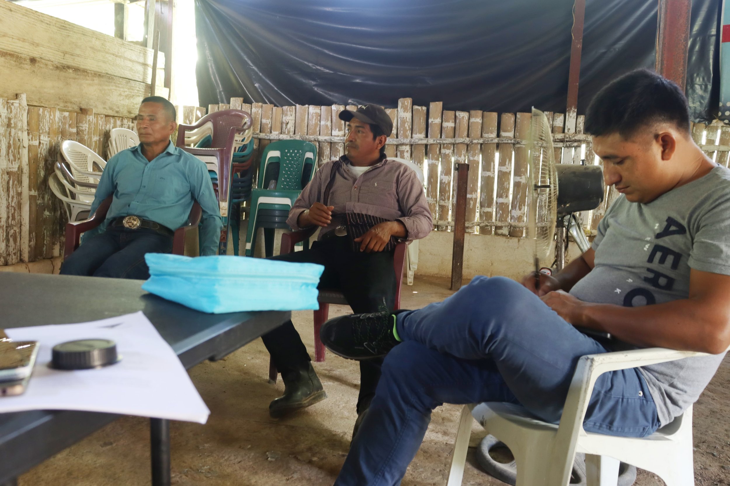  Nietos de sobrevivientes se preparan para las actividades conmemorativas. Foto Juan Bautista Xol 