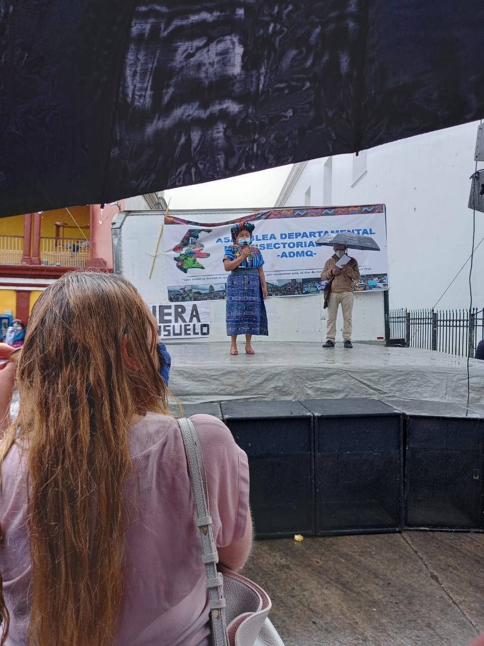  Pobladoras de Santa Cruz del Quiché exigen la salida de Consuelo Porras y Alejandro Giammattei. Foto: Cortesía. 