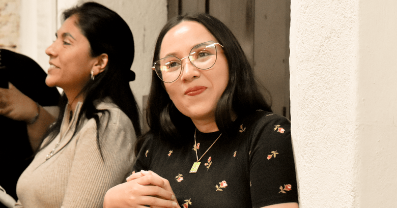 Débora Chacón en la exposición de Nosotras Lideramos. Foto: Fernanda Alvarado/ La Revuelta