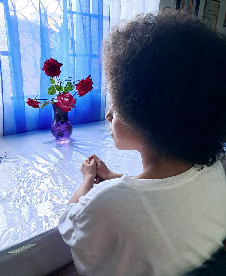 El cabello suele ser sujeto de críticas y burlas que ponen de manifiesto una sociedad con poco respeto por lo peculiar. Foto: Violeta Cetino