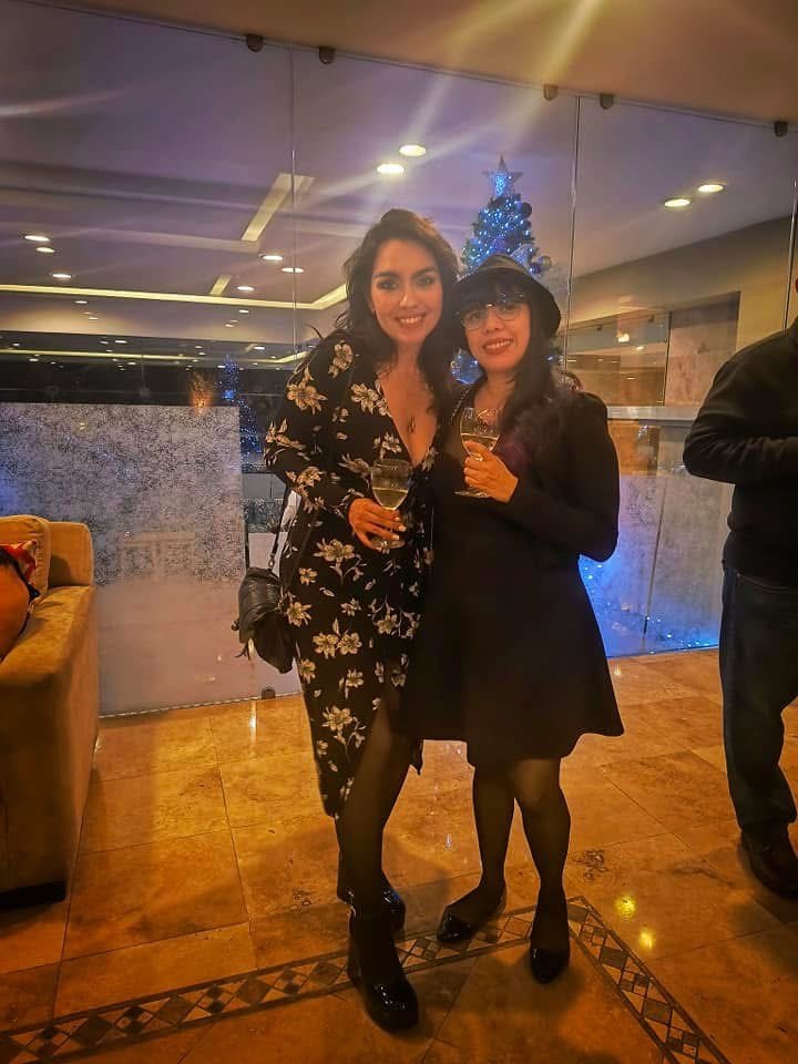  María de los Ángeles Linares junto a Aída Noriega, durante la premiación. Foto: Cortesía 