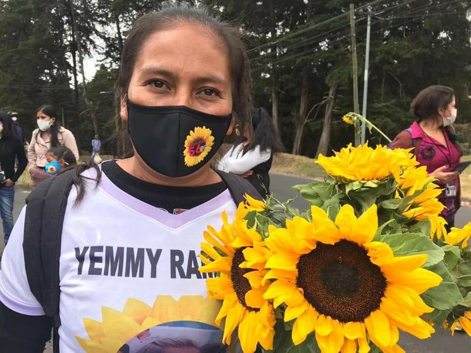 Créditos: Elsa Siquín, madre de la niña Yemmi Ramirez, fue amenazada de muerte por familiares. Foto Nos Duelen 56.