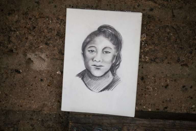  Este es un retrato hablado de Rosa María, se le entregó a la mamá para que tuviera un recuerdo de su hija. 