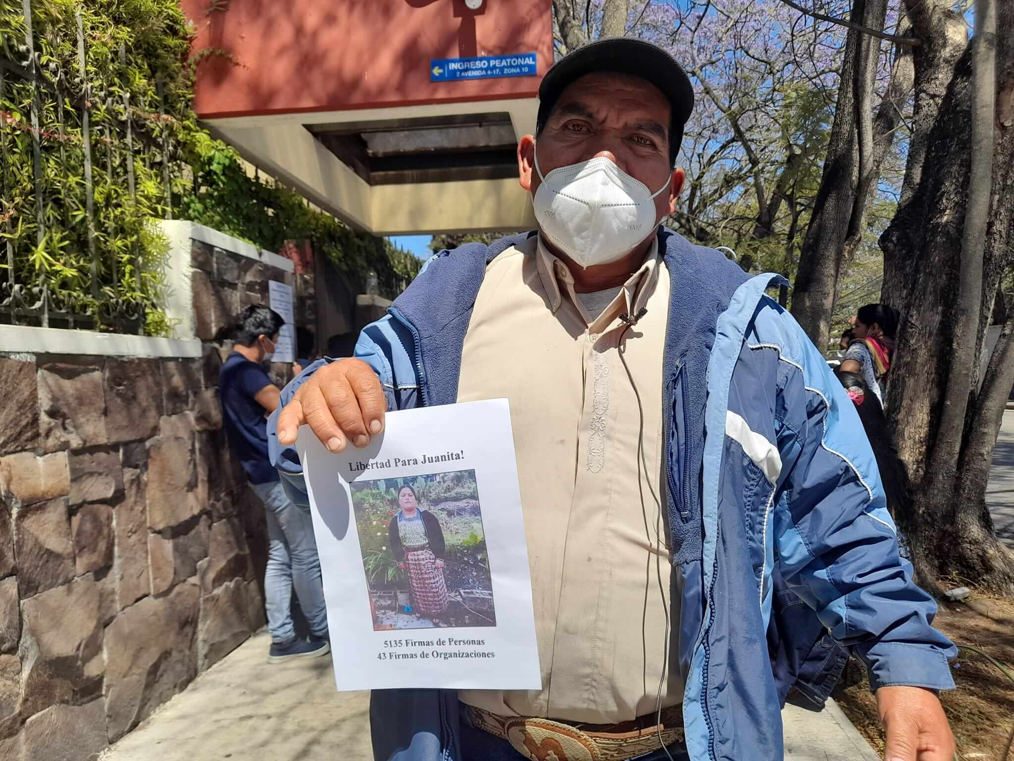  Antonio Alonzo, padre de Juana Alonzo, exige la libertad de su hija. Foto: Francisco Simón Francisco. 