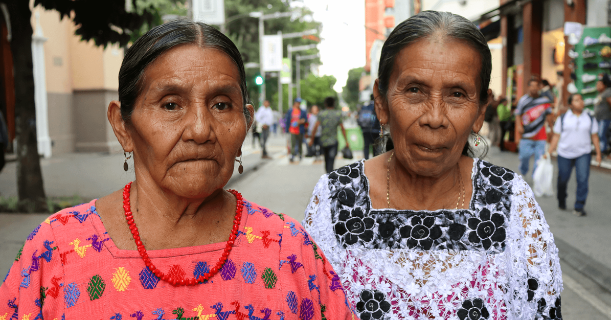Carmen Xol y Demecia Yat, expresaron sus preocupaciones en el Conversatorio: A siete años de la sentencia del caso Sepur Zarco, avances, retos y desafíos, una iniciativa de la organización Mujeres Transformando el Mundo (MTM). Crédito: Eslly Melgarejo.